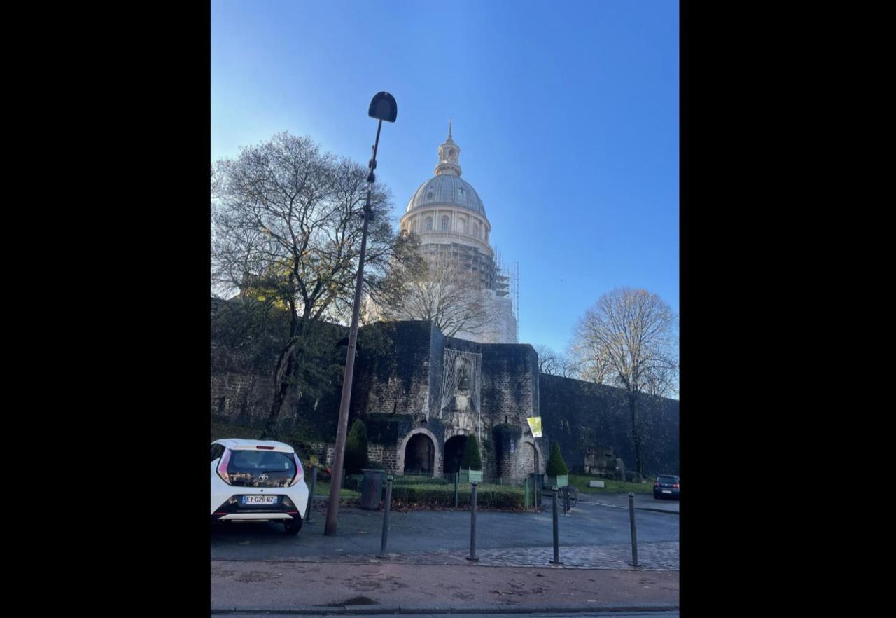 Le Henry Au Coeur De La Vieille Ville ブローニュ・シュル・メール エクステリア 写真